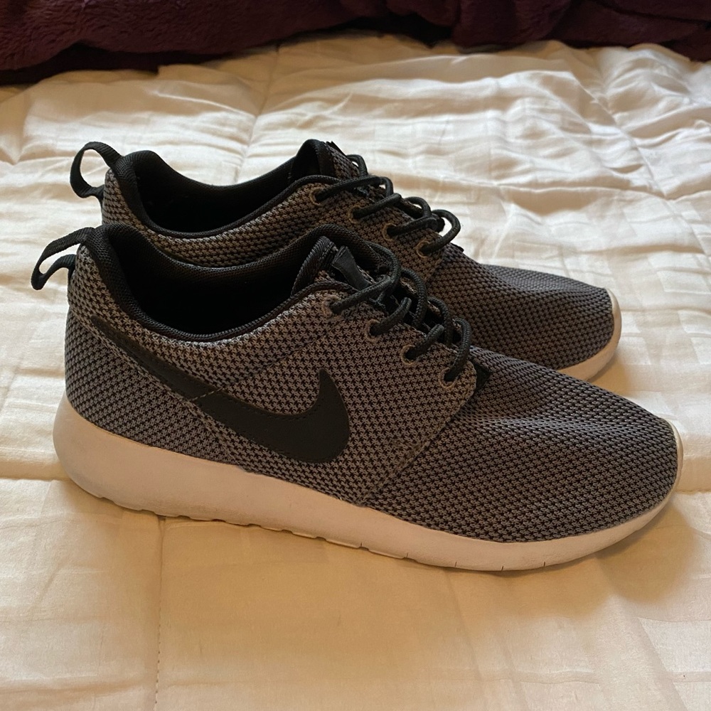 Nike Roshes